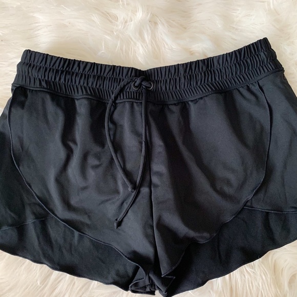 Athleta Pants - Black Athleta Flowy Shorts